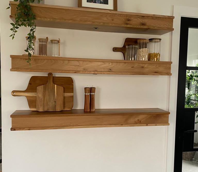 Display shelving